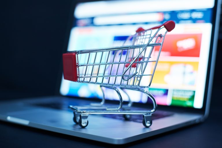 eCommerce website features in 2025